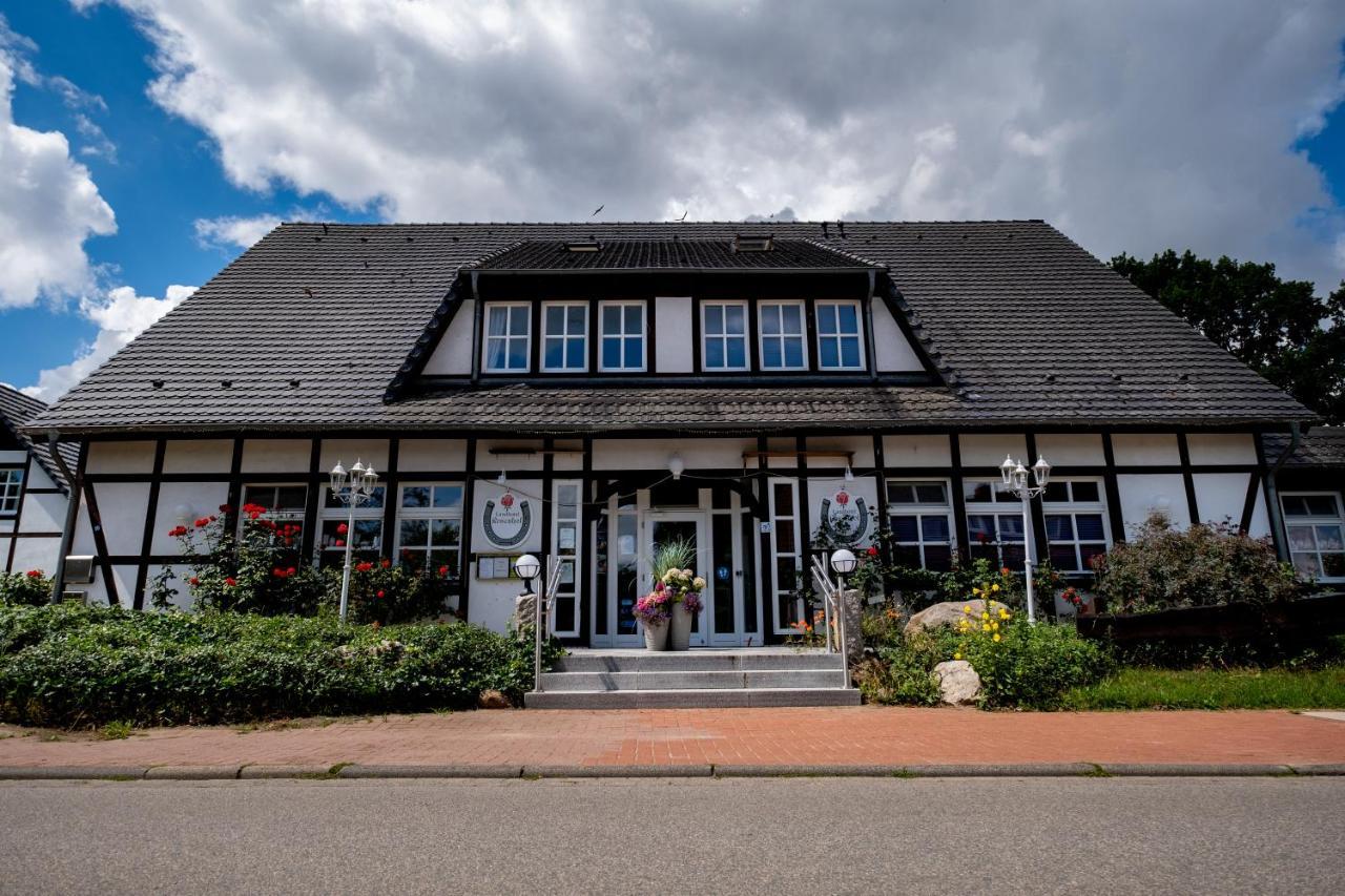 Landhotel Rosenhof Garni Am Plauer See Mit Ladesaeule Fuer E-Autos Quetzin Esterno foto